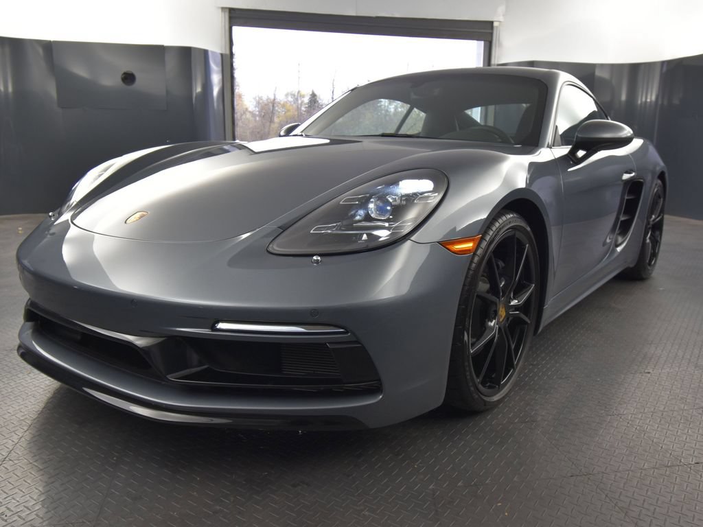 Used 2025 Porsche 718 Cayman RWD image 35