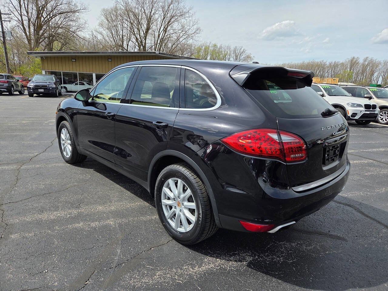 Used 2011 Porsche Cayenne S AWD/4WD image 3