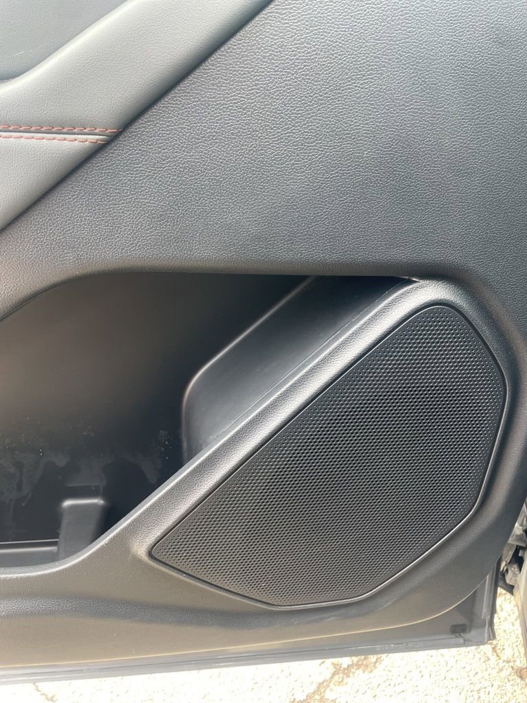 Used 2025 Ford Explorer Active image 12