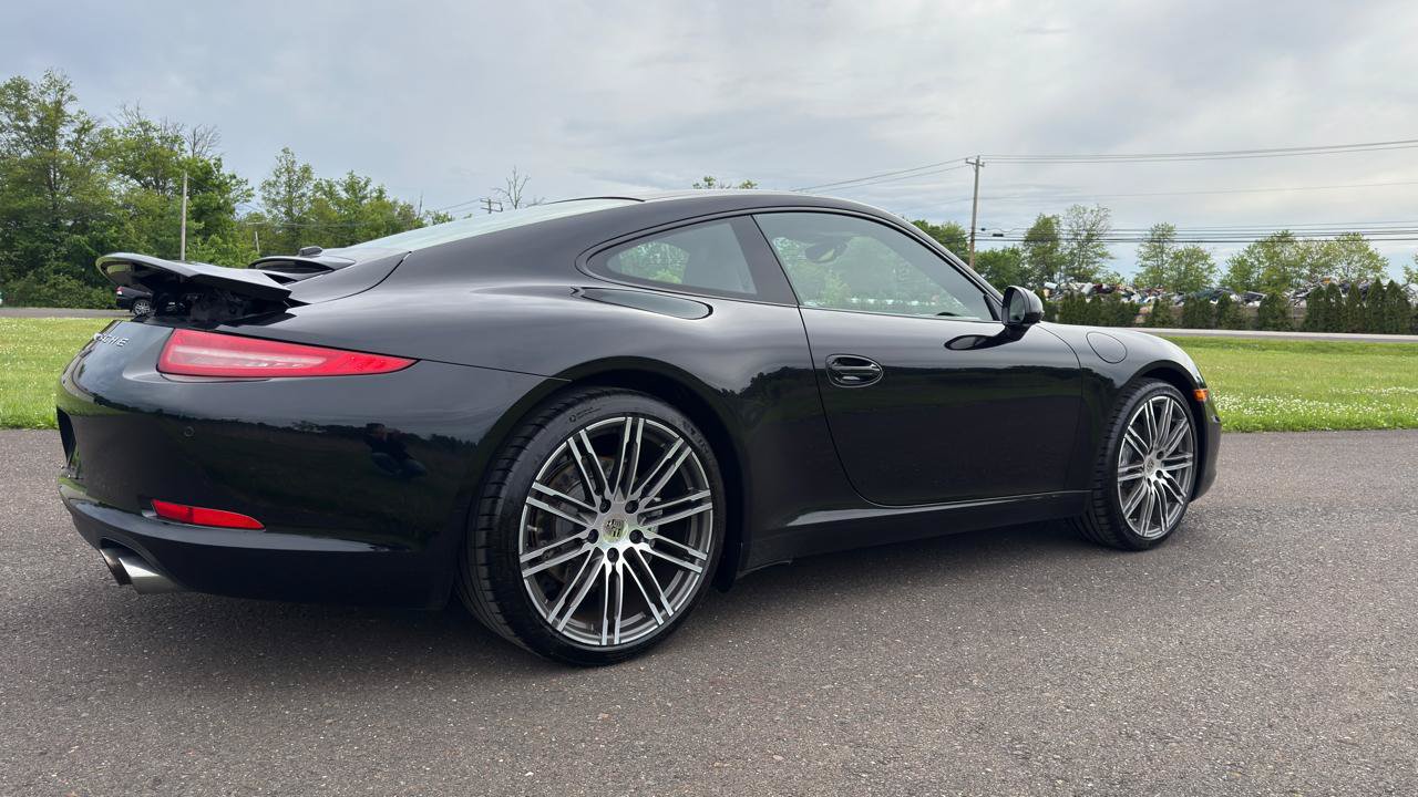 Used 2016 Porsche 911 Carrera Black Edition RWD image 8