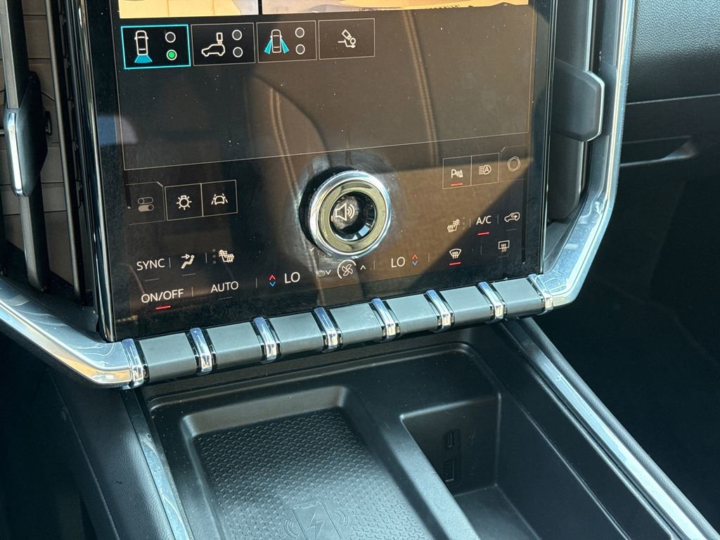 Used 2025 GMC Acadia Elevation image 27