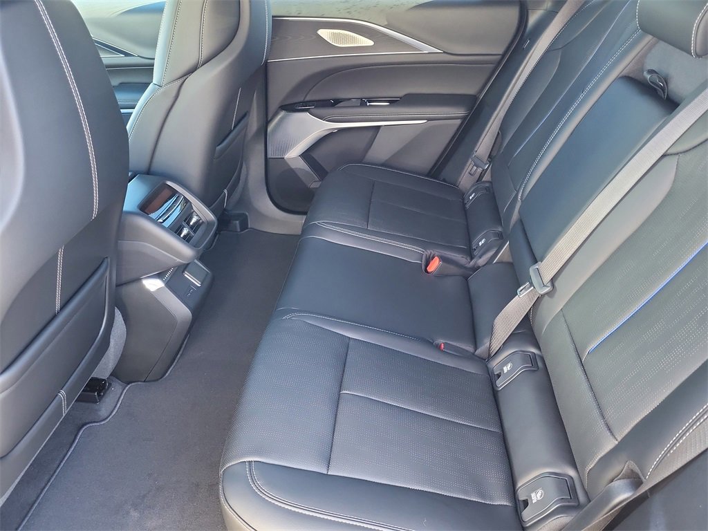 New 2026 Cadillac Lyriq Signature Luxury image 24