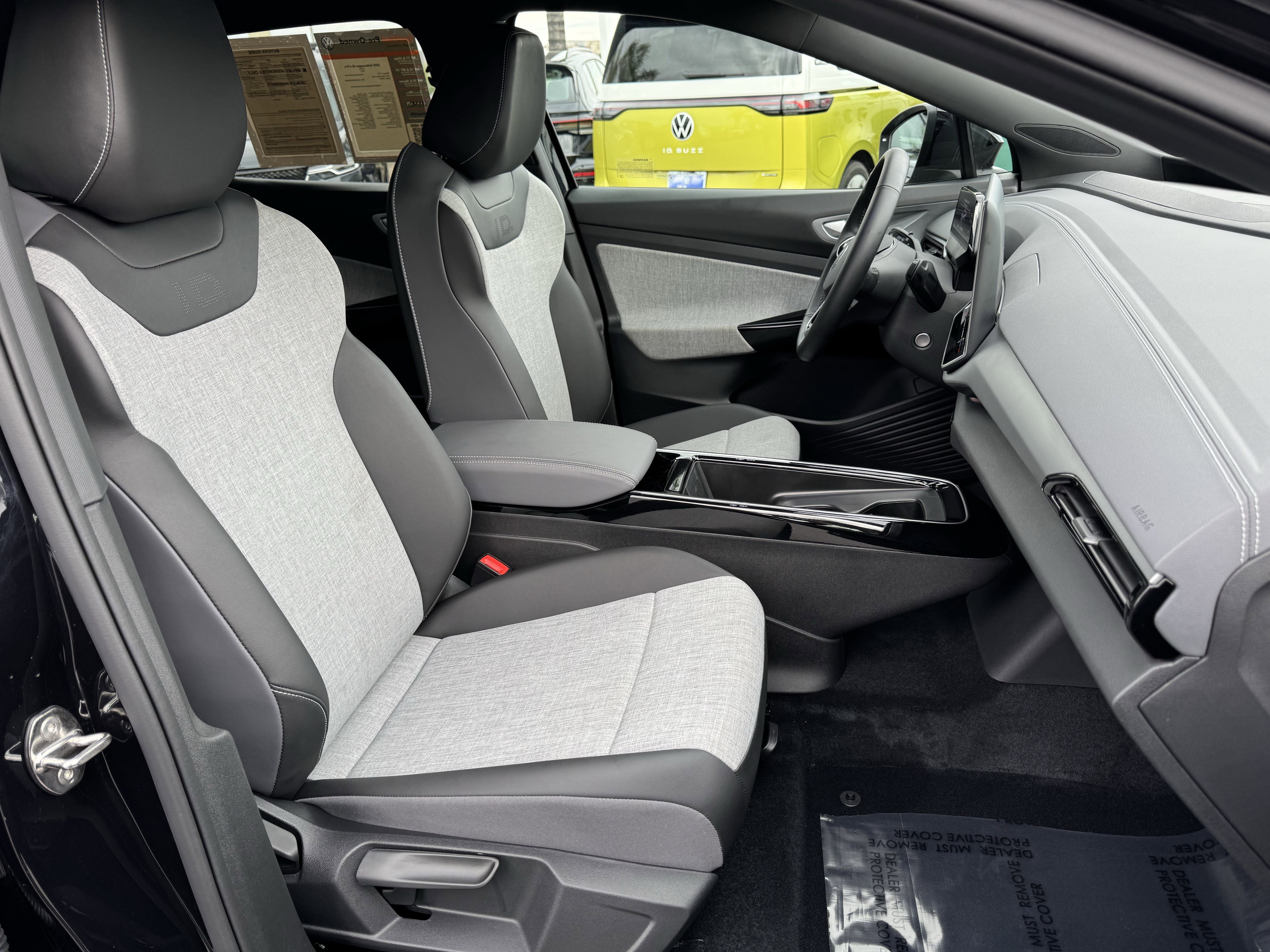 Used 2025 Volkswagen ID.4 Pro image 35