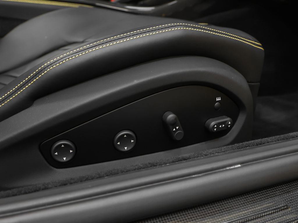 Certified 2021 Ferrari 812 GTS image 25