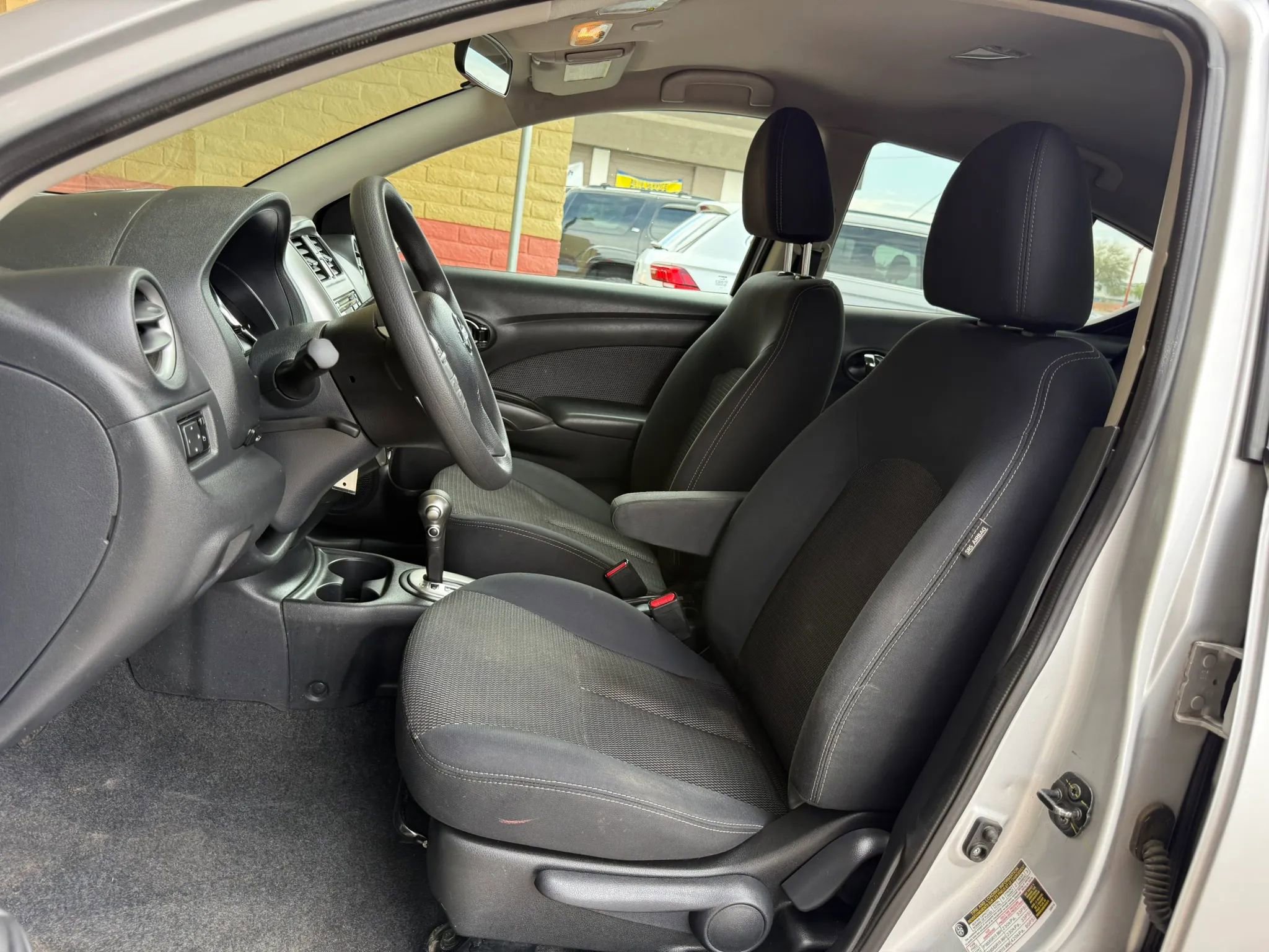 Used 2015 Nissan Versa SV image 17