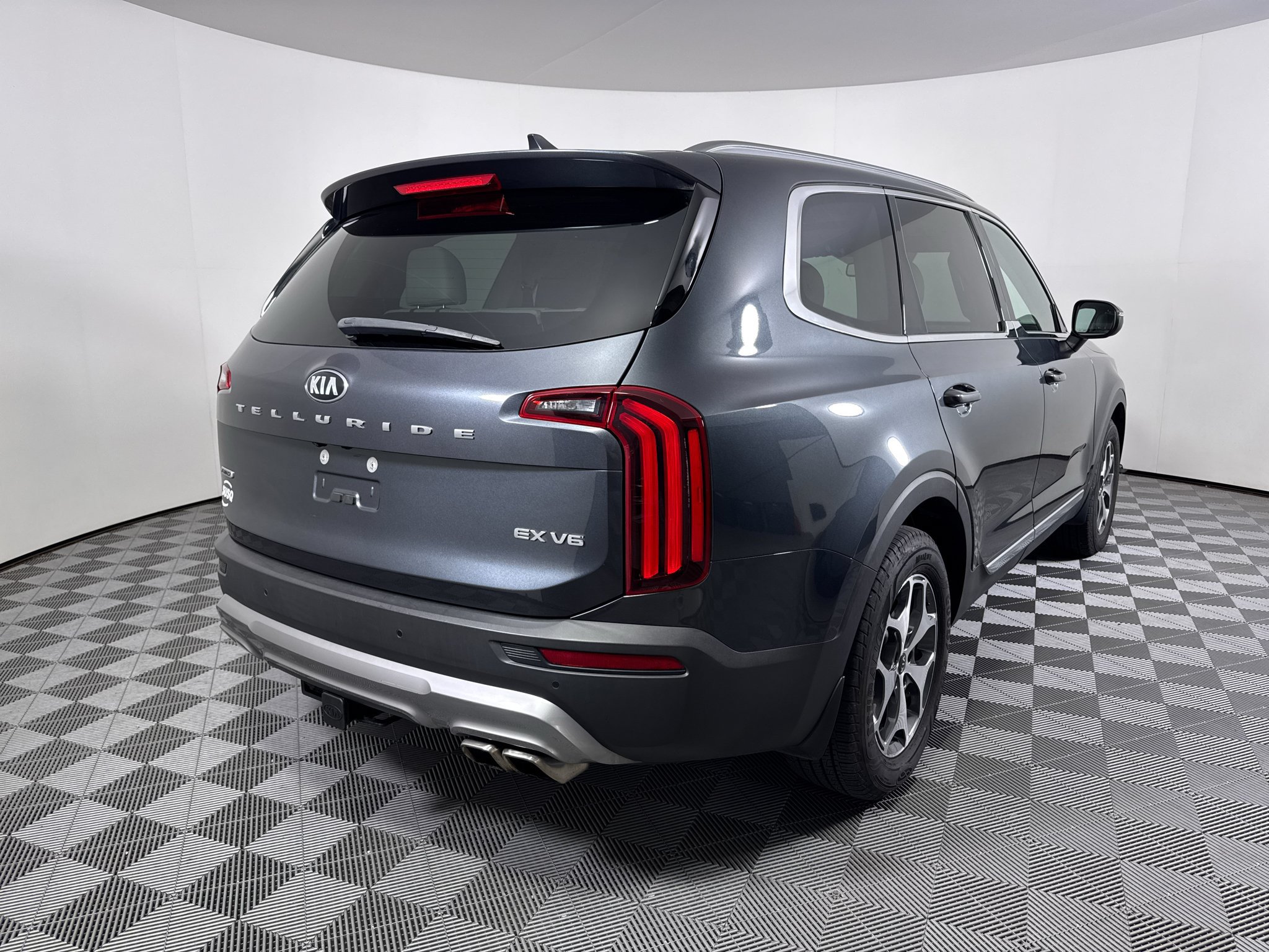 Used 2020 Kia Telluride EX w/ Towing Package AWD/4WD image 17