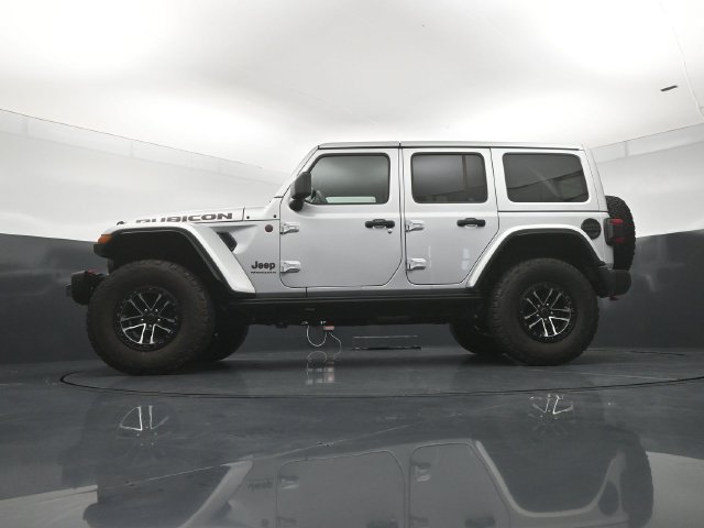 Used 2024 Jeep Wrangler Unlimited Rubicon AWD/4WD image 24