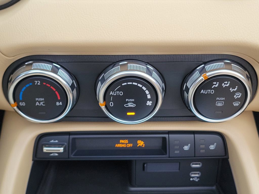 New 2025 MAZDA MX-5 Miata RF Grand Touring image 34