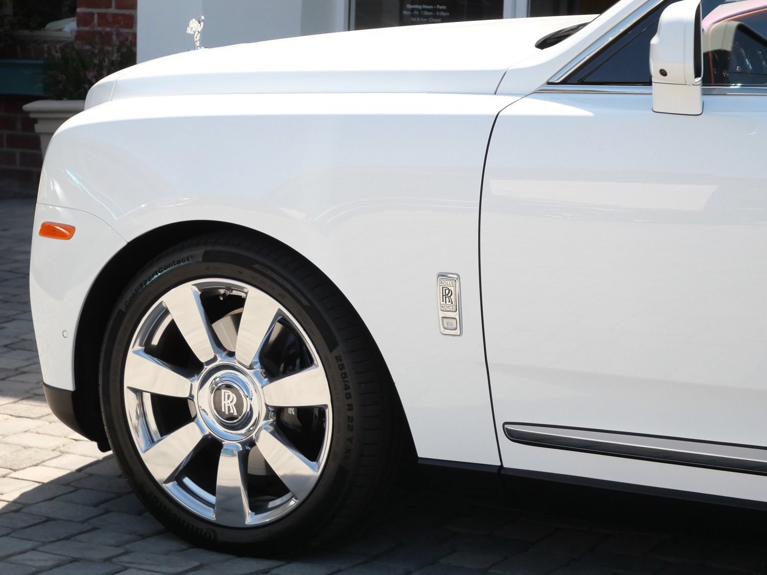 Certified 2024 Rolls-Royce Cullinan AWD/4WD image 13