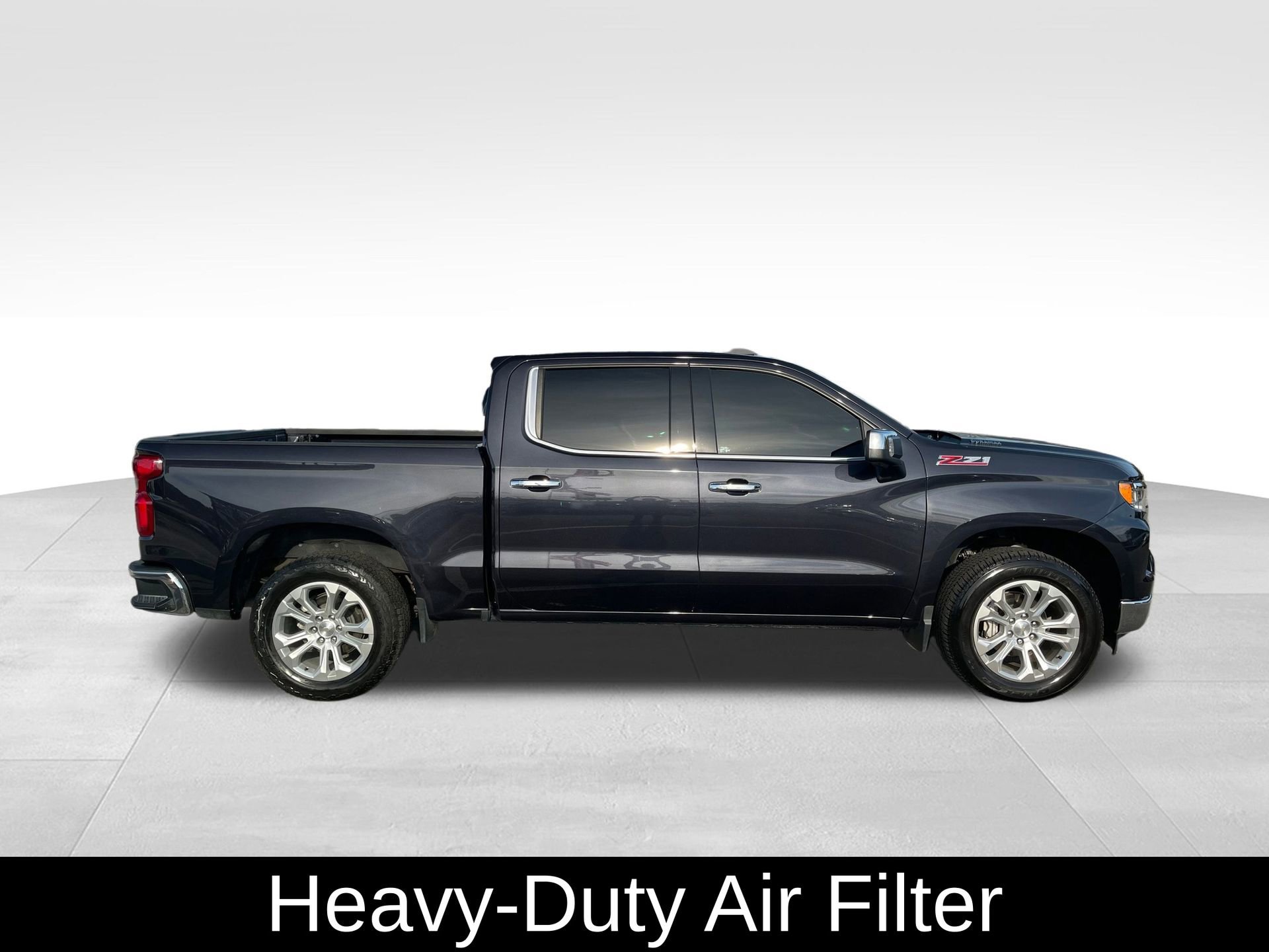 Used 2024 Chevrolet Silverado 1500 LTZ w/ Z71 Off-Road Package image 8