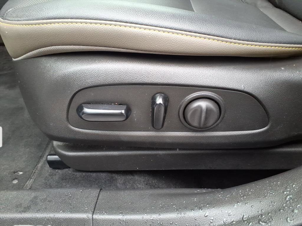 Used 2024 Chevrolet Trax ACTIV image 16