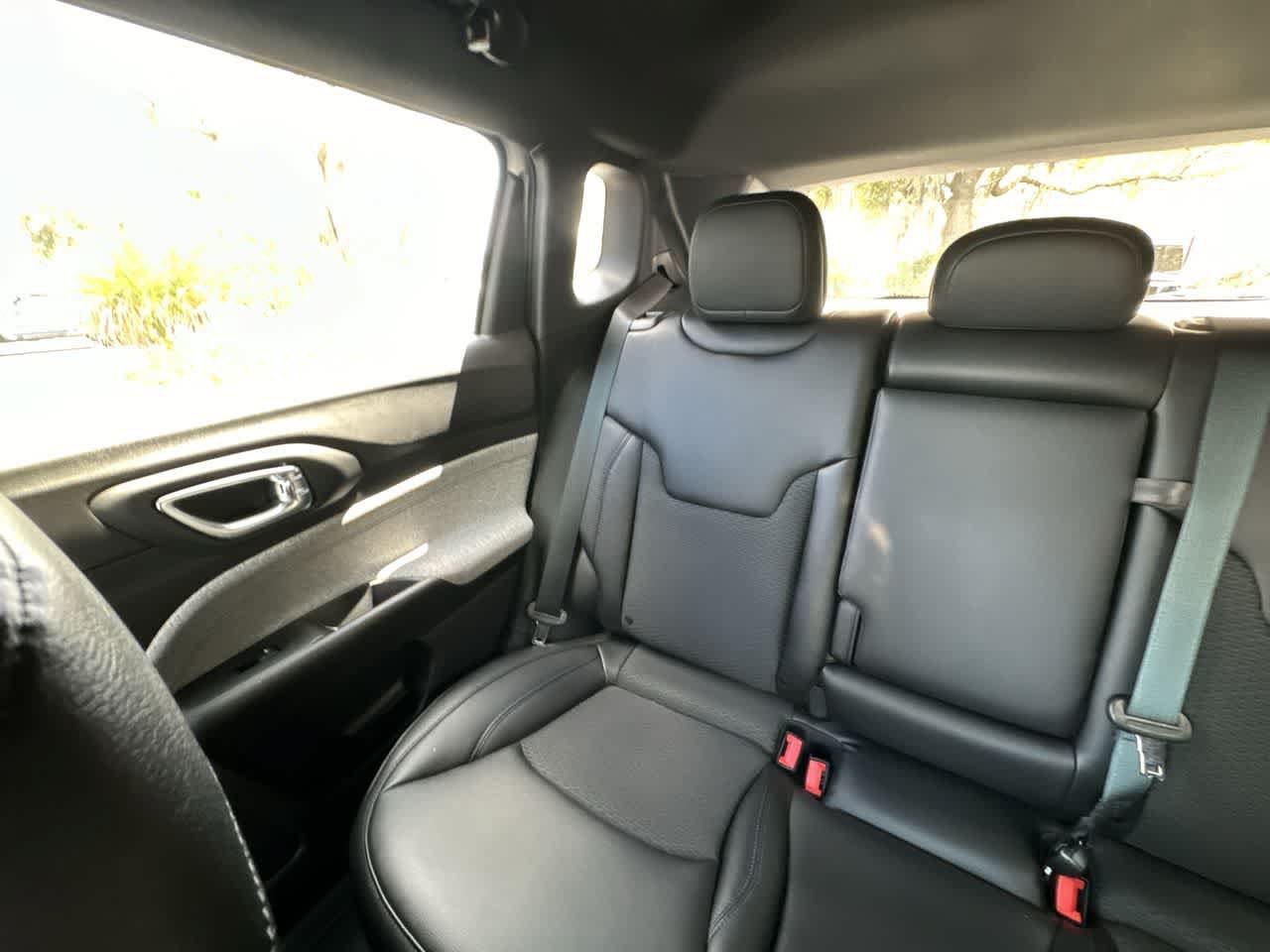 Certified 2024 Jeep Compass Latitude AWD/4WD image 13
