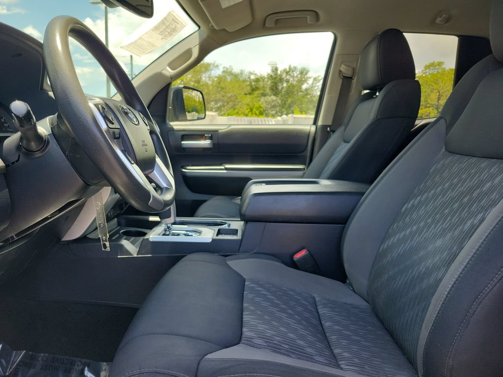 Used 2021 Toyota Tundra SR5 w/ SR5 Upgrade Package AWD/4WD image 25