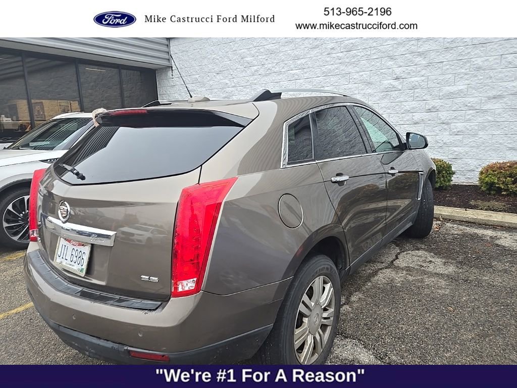 Used 2016 Cadillac SRX Luxury image 3