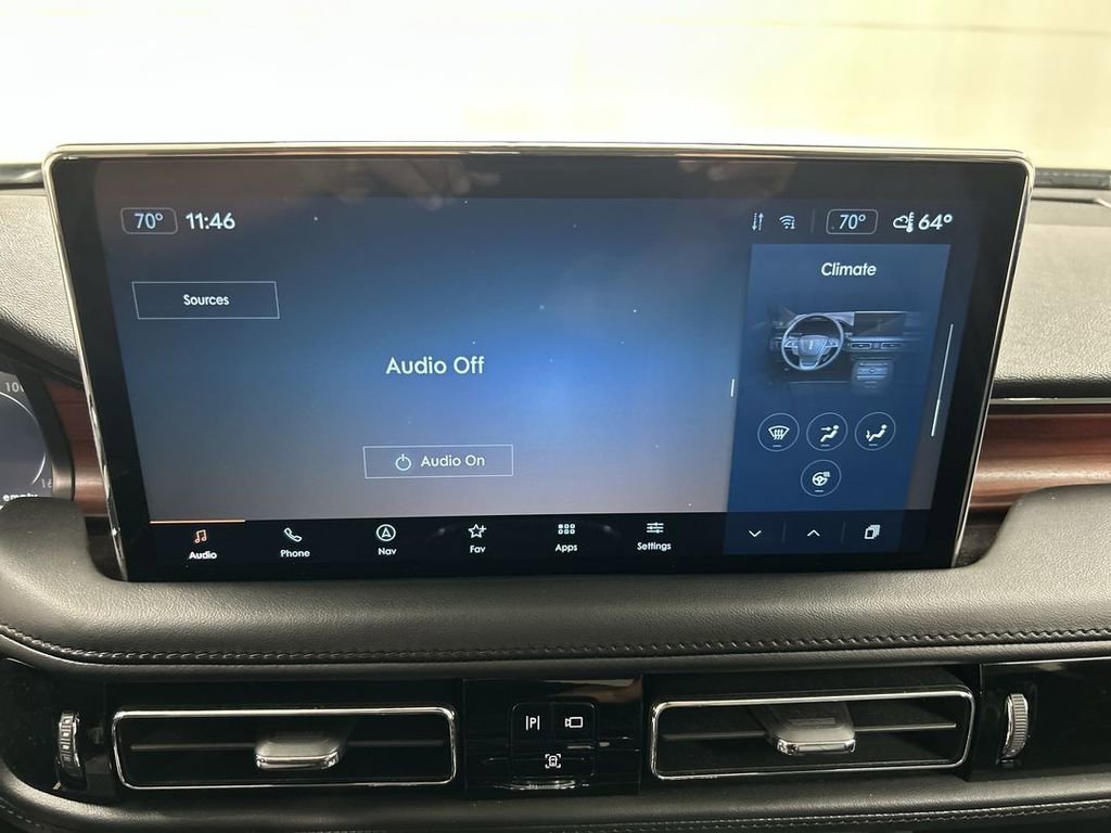 Used 2023 Lincoln Nautilus Reserve w/ Equipment Group 201A AWD/4WD image 14