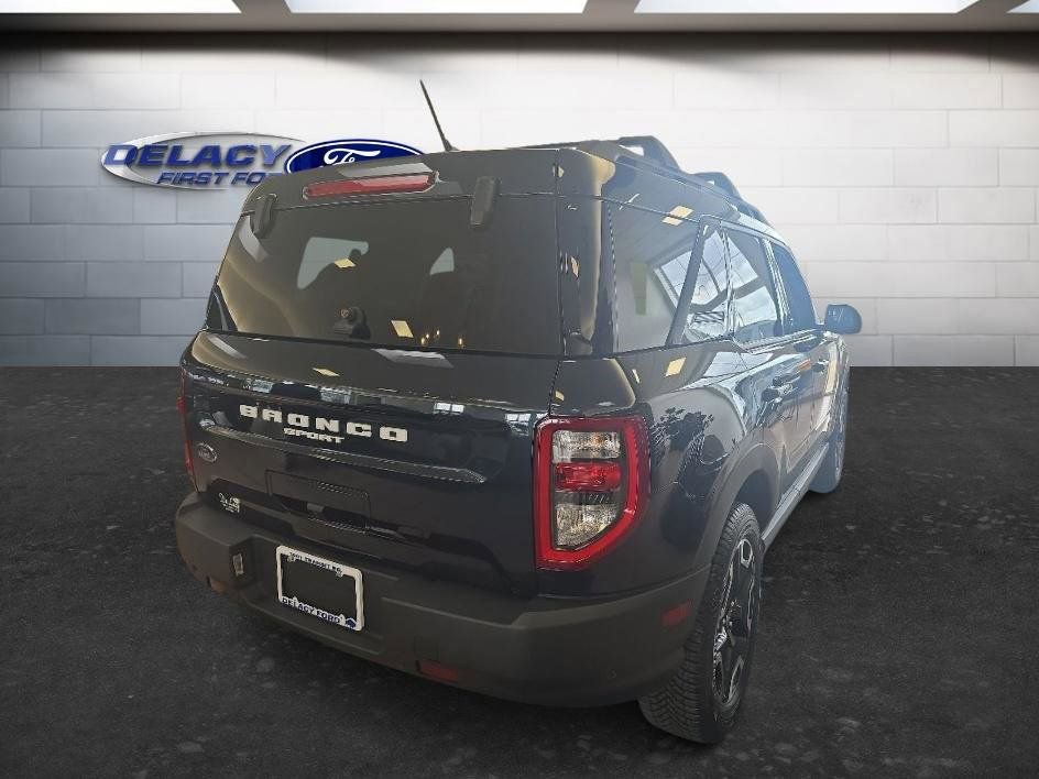 Used 2023 Ford Bronco Sport Outer Banks AWD/4WD image 7