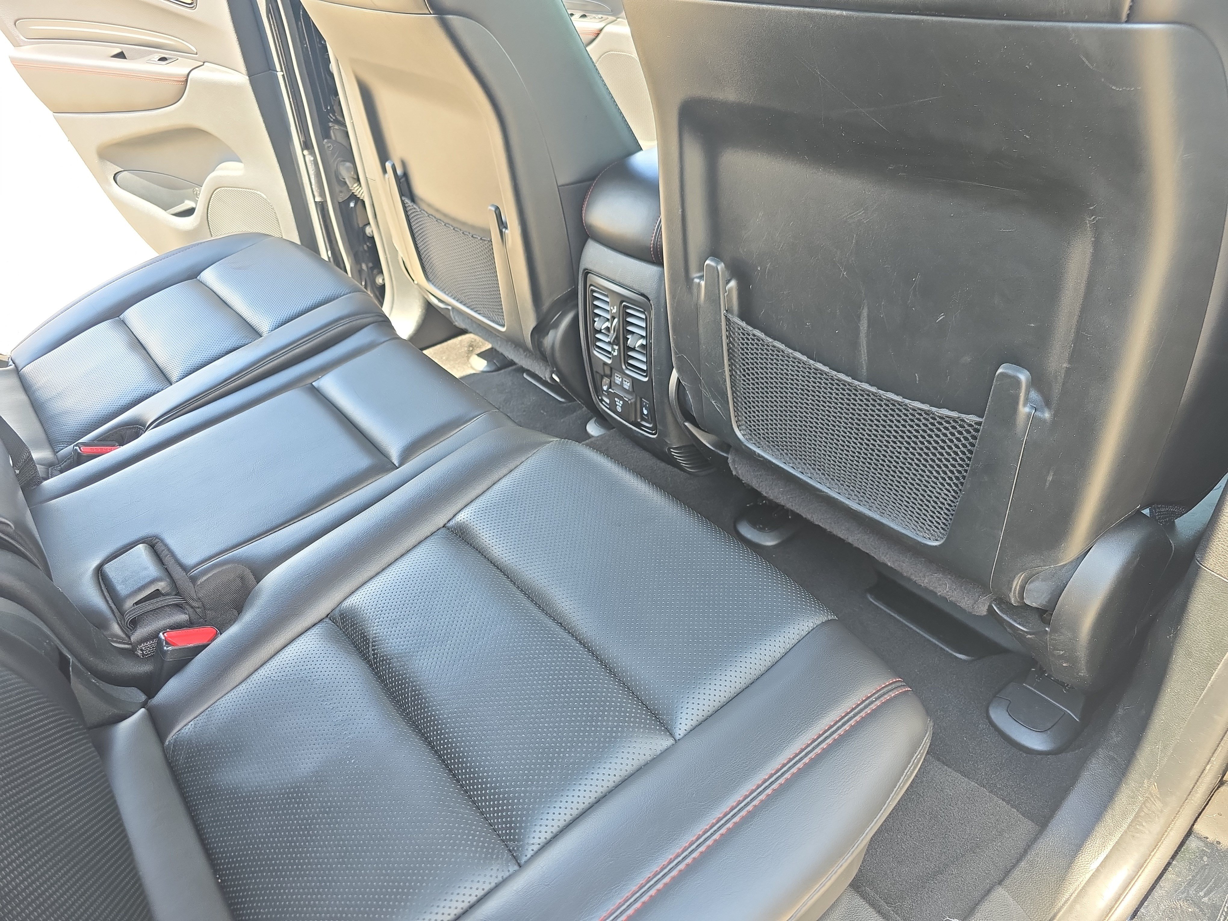 Used 2024 Dodge Durango GT RWD image 11