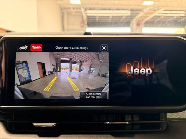 Used 2024 Jeep Wrangler Unlimited Sahara w/ Technology Group AWD/4WD image 45