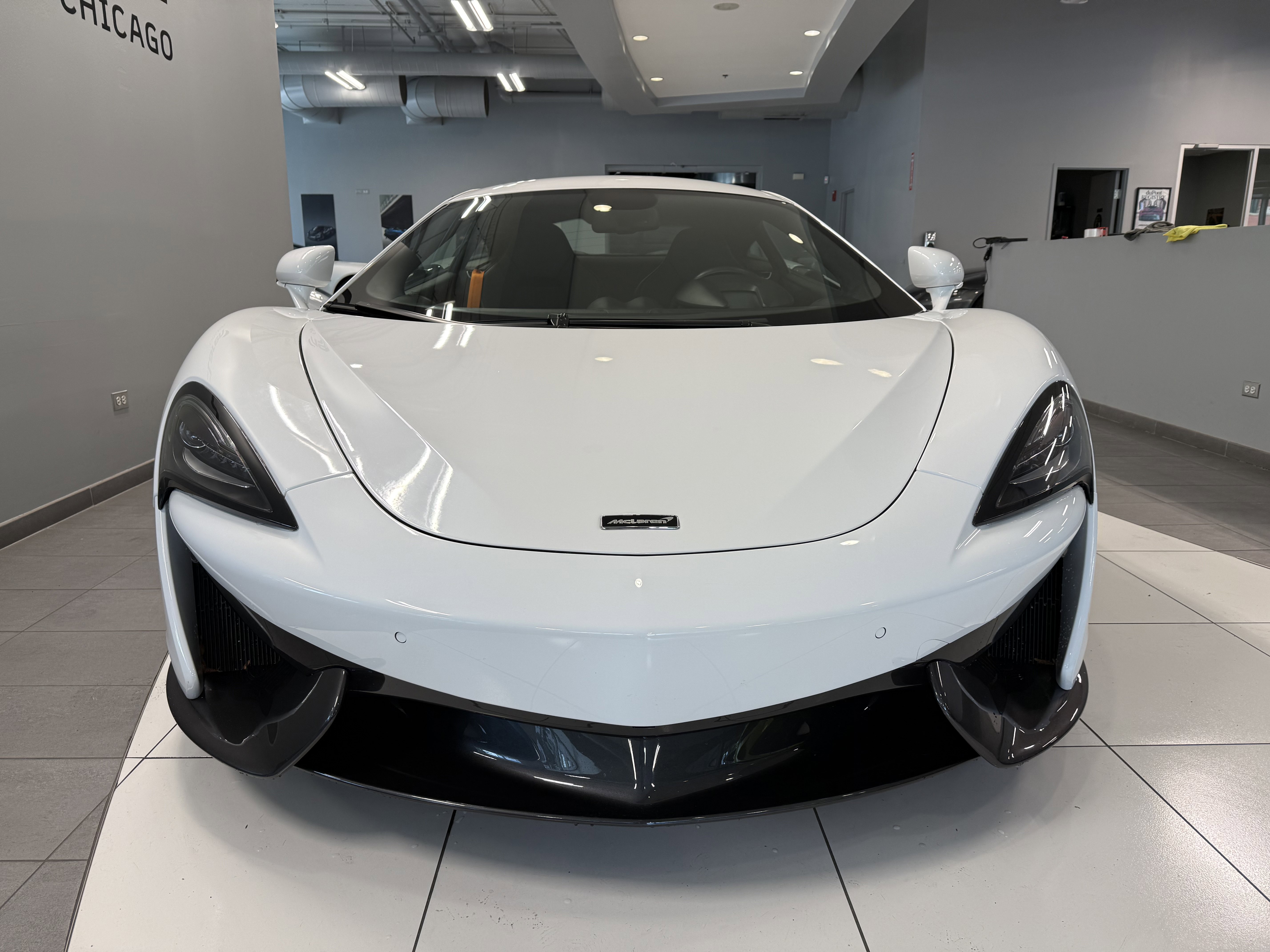 Used 2019 McLaren 570S Coupe RWD image 7