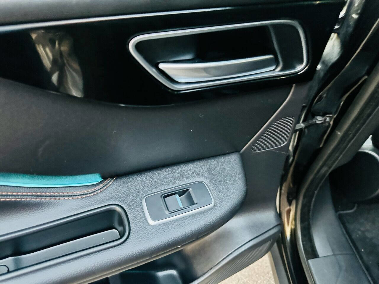 Used 2017 Jaguar F-PACE Prestige image 26