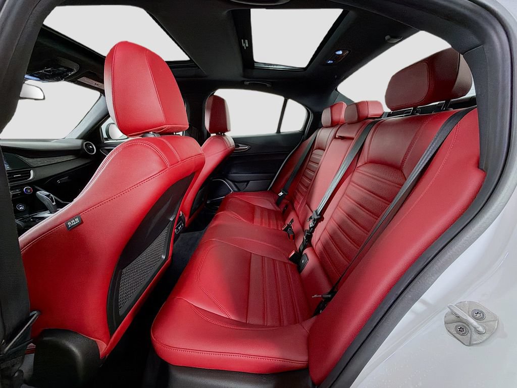 Used 2022 Alfa Romeo Giulia Sprint AWD/4WD image 24