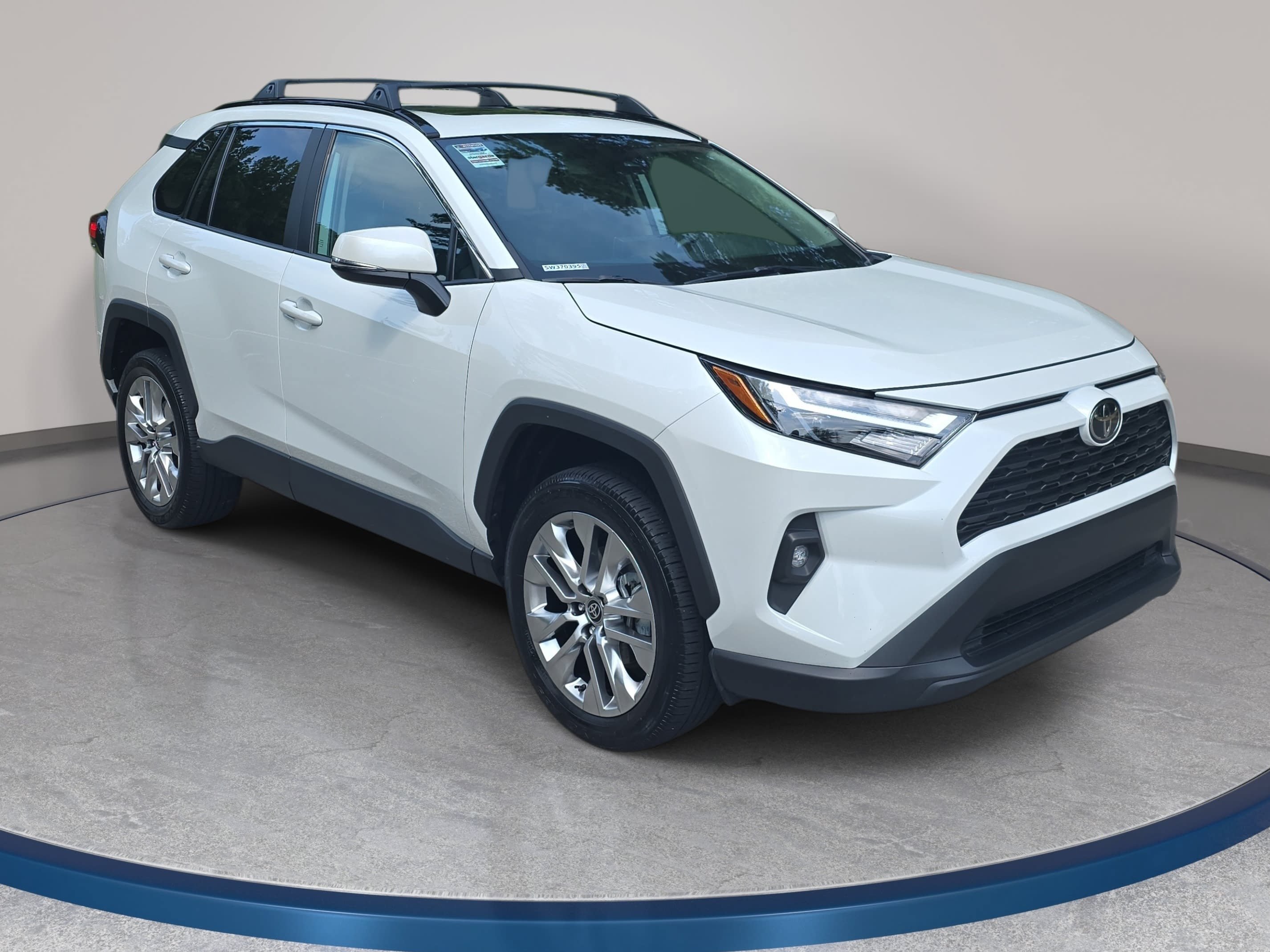 Used 2025 Toyota RAV4 XLE Premium FWD image 3