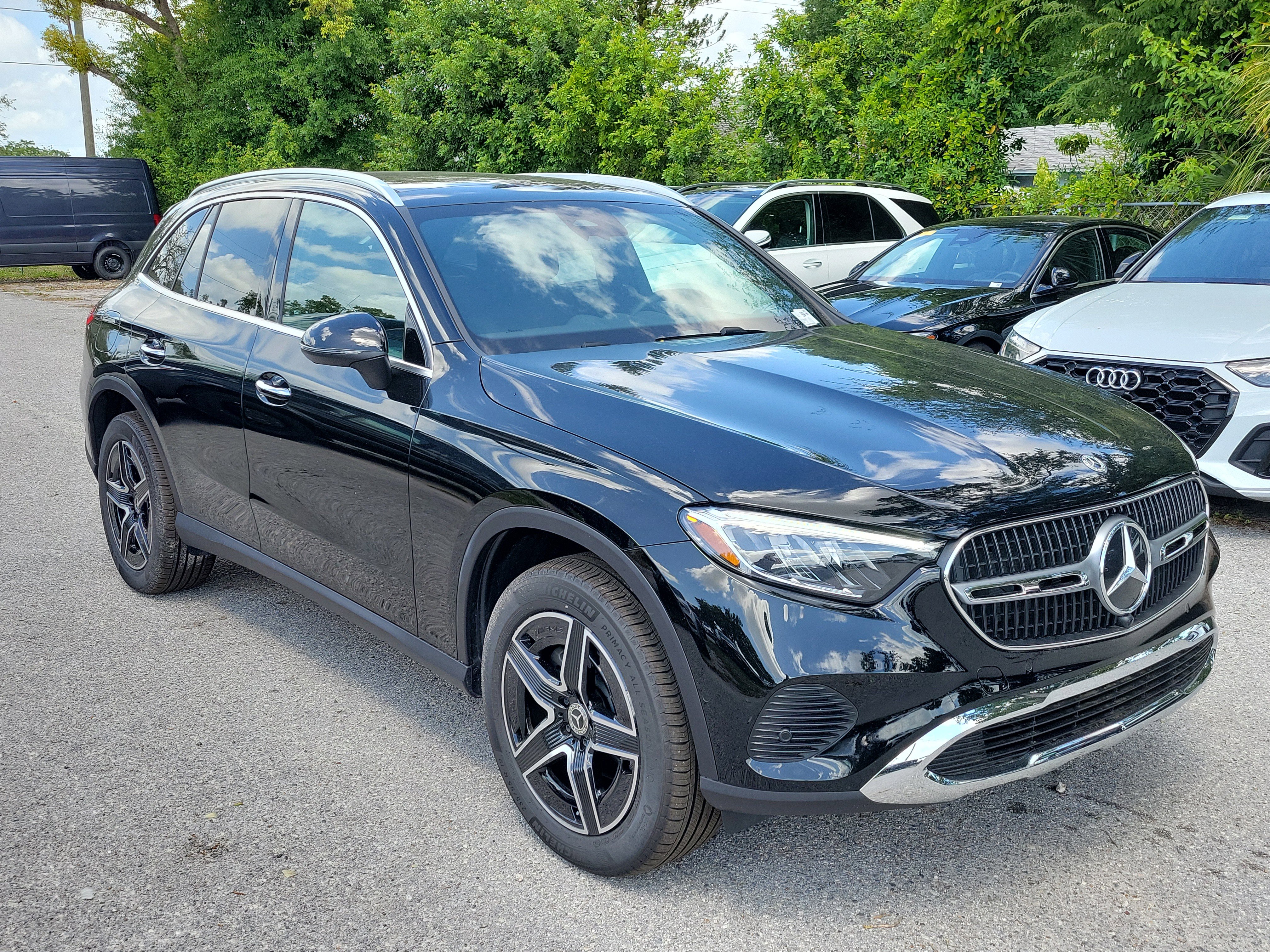 Certified 2026 Mercedes-Benz GLC 300 4MATIC image 2