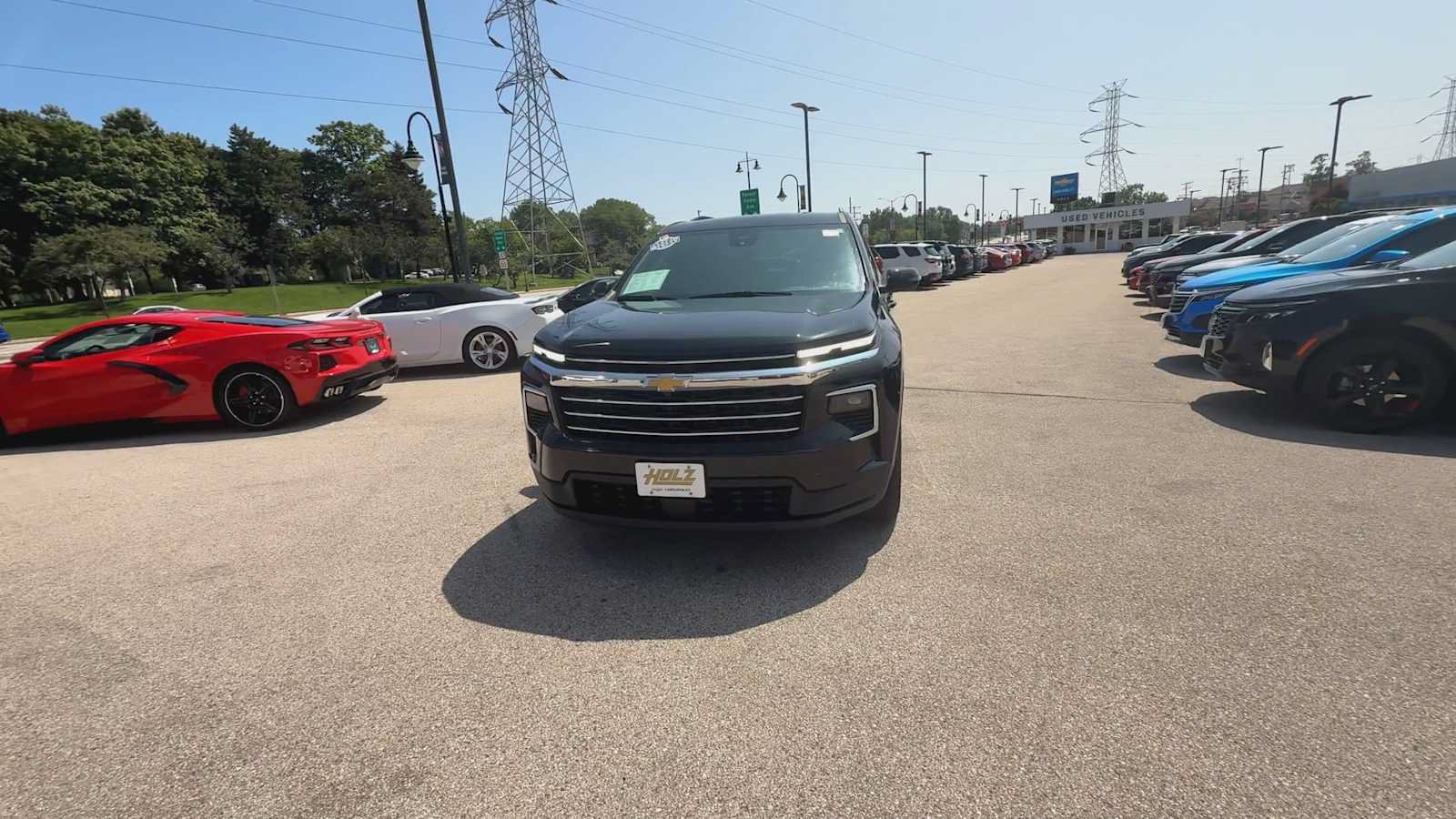Certified 2025 Chevrolet Traverse LT w/ Driver Confidence Package AWD/4WD image 3
