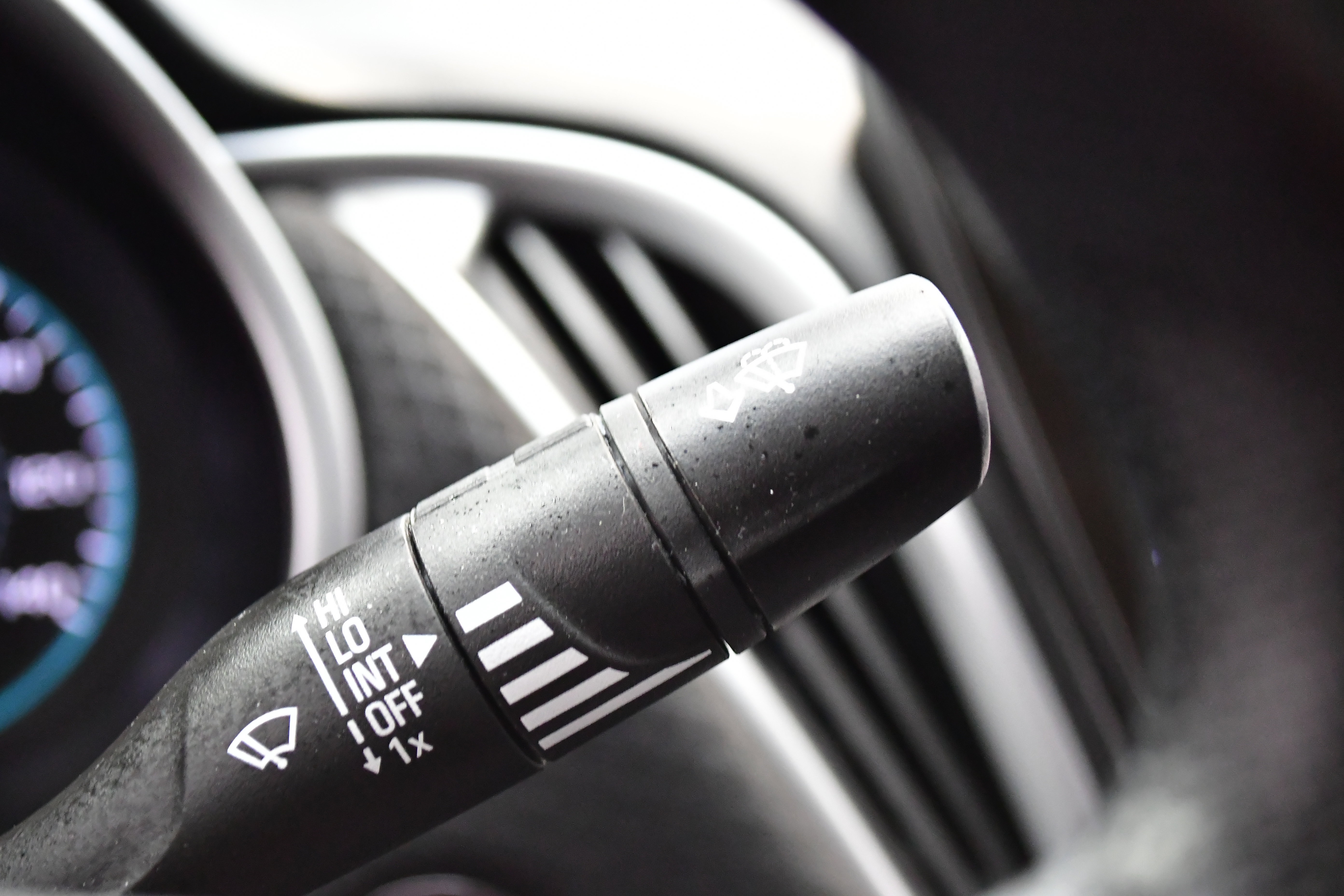 Used 2024 Chevrolet Malibu LT image 38