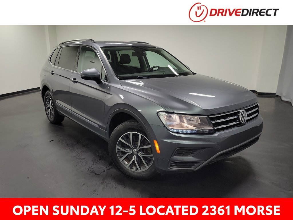 Used 2020 Volkswagen Tiguan SE w/ Panoramic Sunroof Package FWD image 1