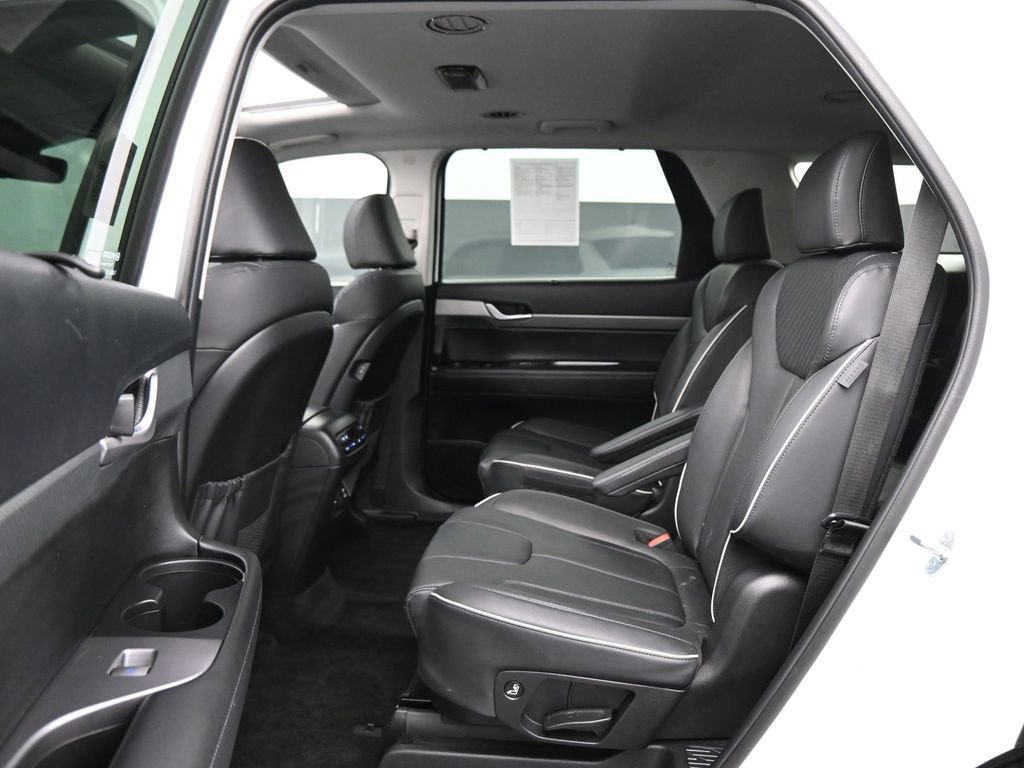 Used 2025 Hyundai Palisade SEL FWD image 18