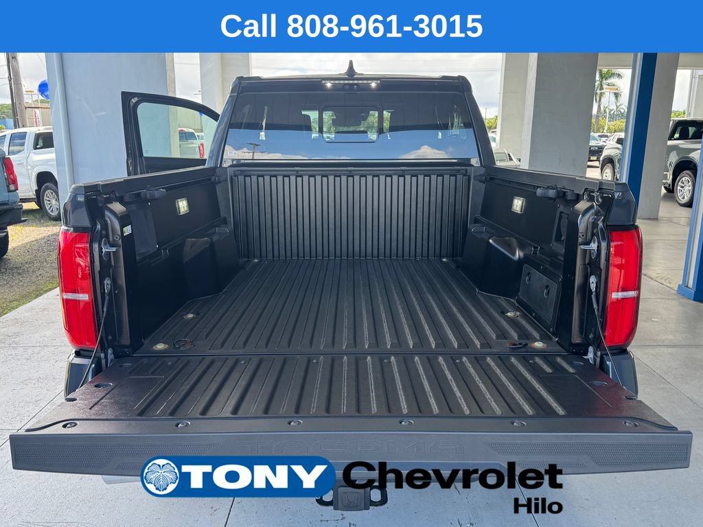 Used 2024 Toyota Tacoma Limited AWD/4WD image 17