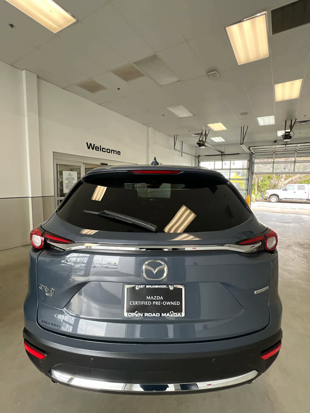 Certified 2022 MAZDA CX-9 Carbon Edition image 5