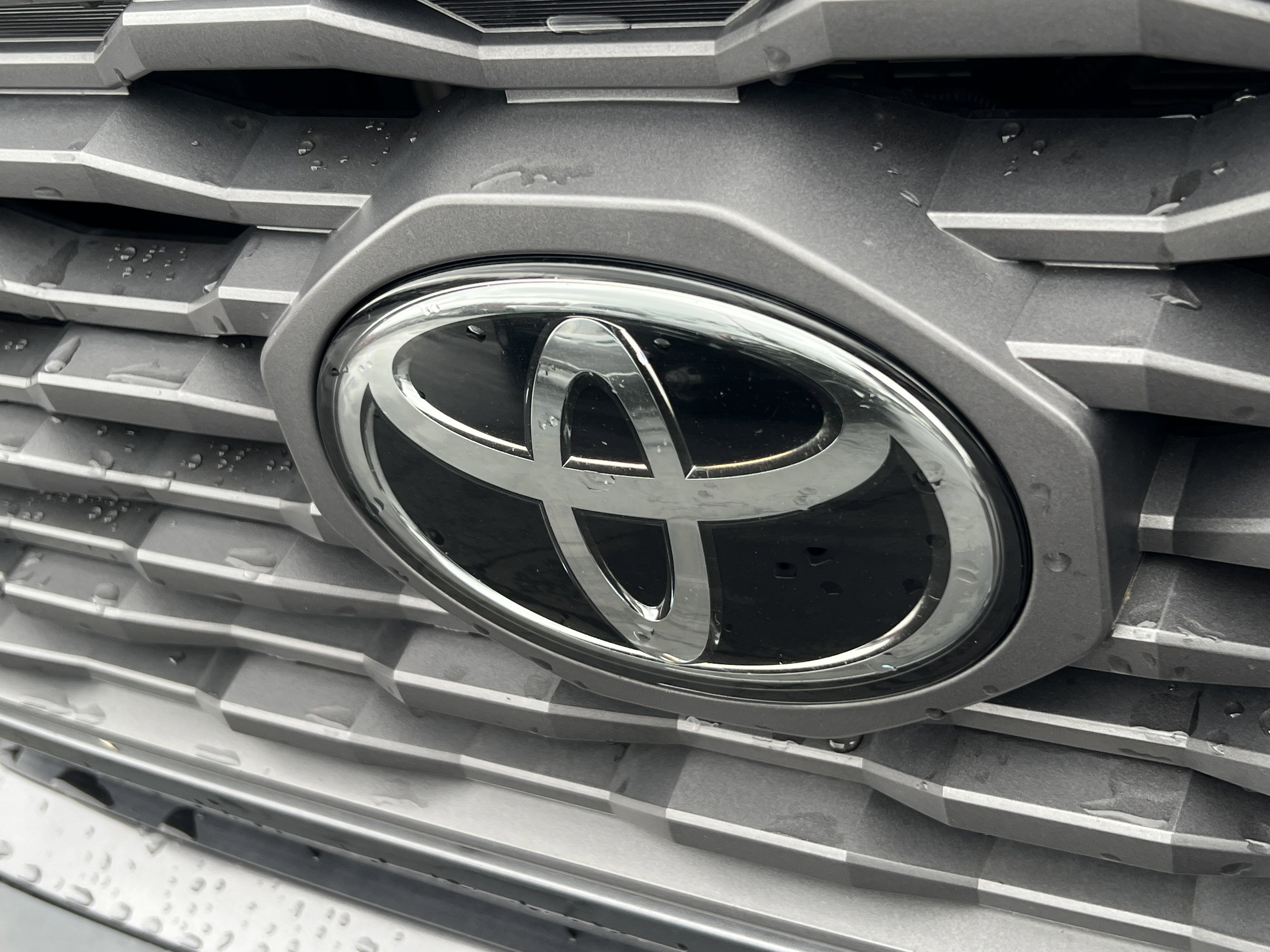 Used 2021 Toyota Tacoma TRD Off-Road w/ Technology Package image 8