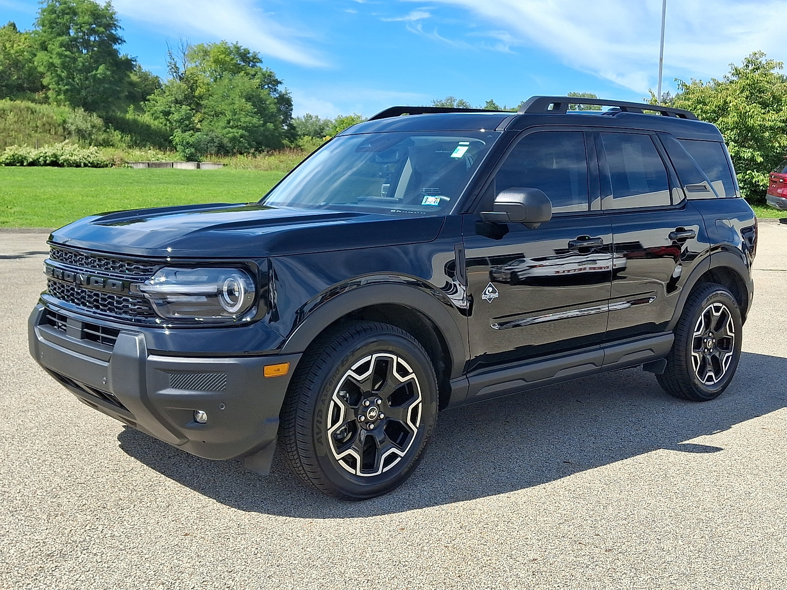 Used 2025 Ford Bronco Sport Outer Banks w/ Outer Banks Tech Package+ AWD/4WD image 3