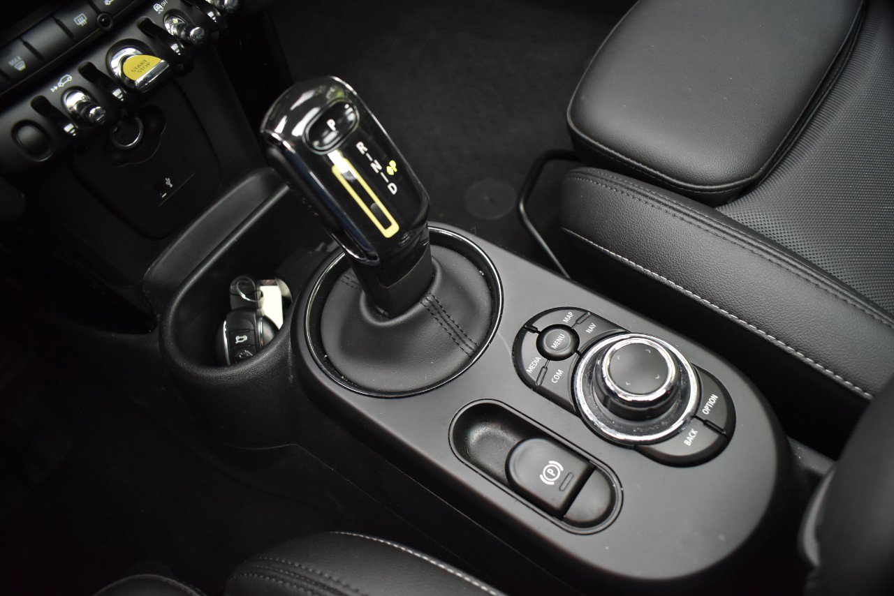 Used 2024 MINI Cooper SE FWD image 33