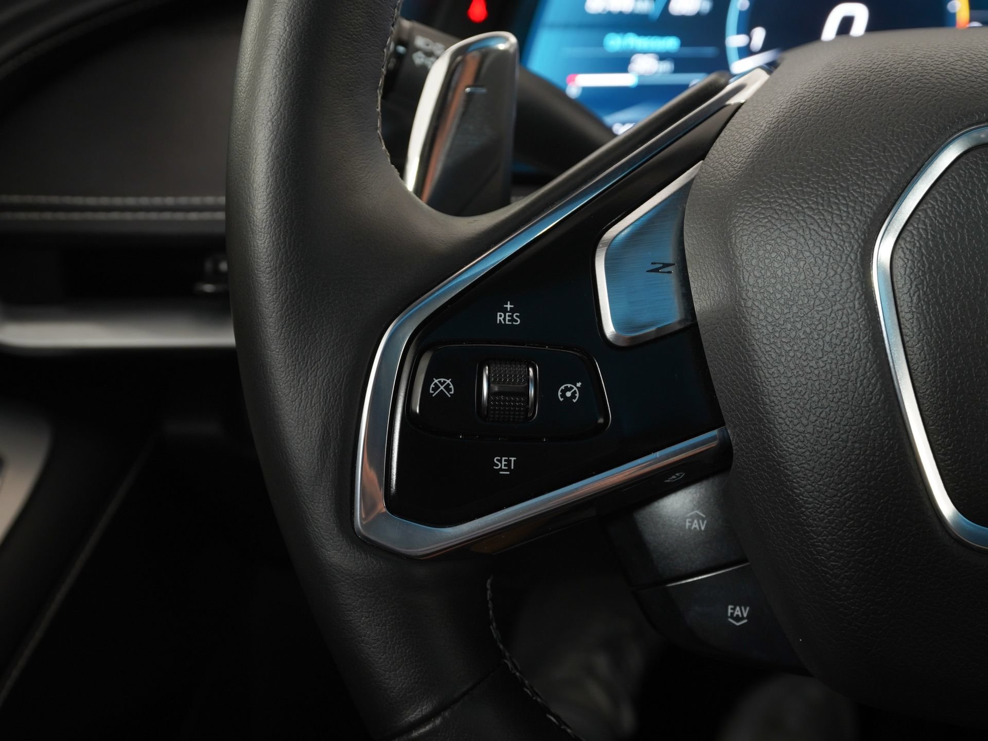 Used 2023 Chevrolet Corvette Stingray Preferred Cpe w/ Z51 Performance Package RWD image 17