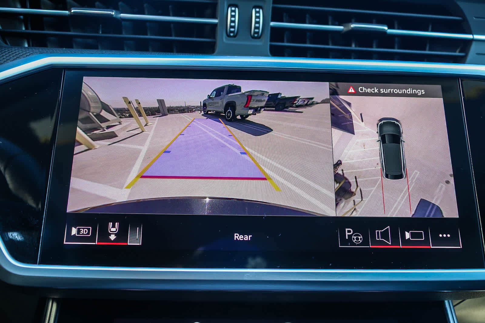 Used 2025 Audi RS 6 performance w/ Matte Carbon Package image 38