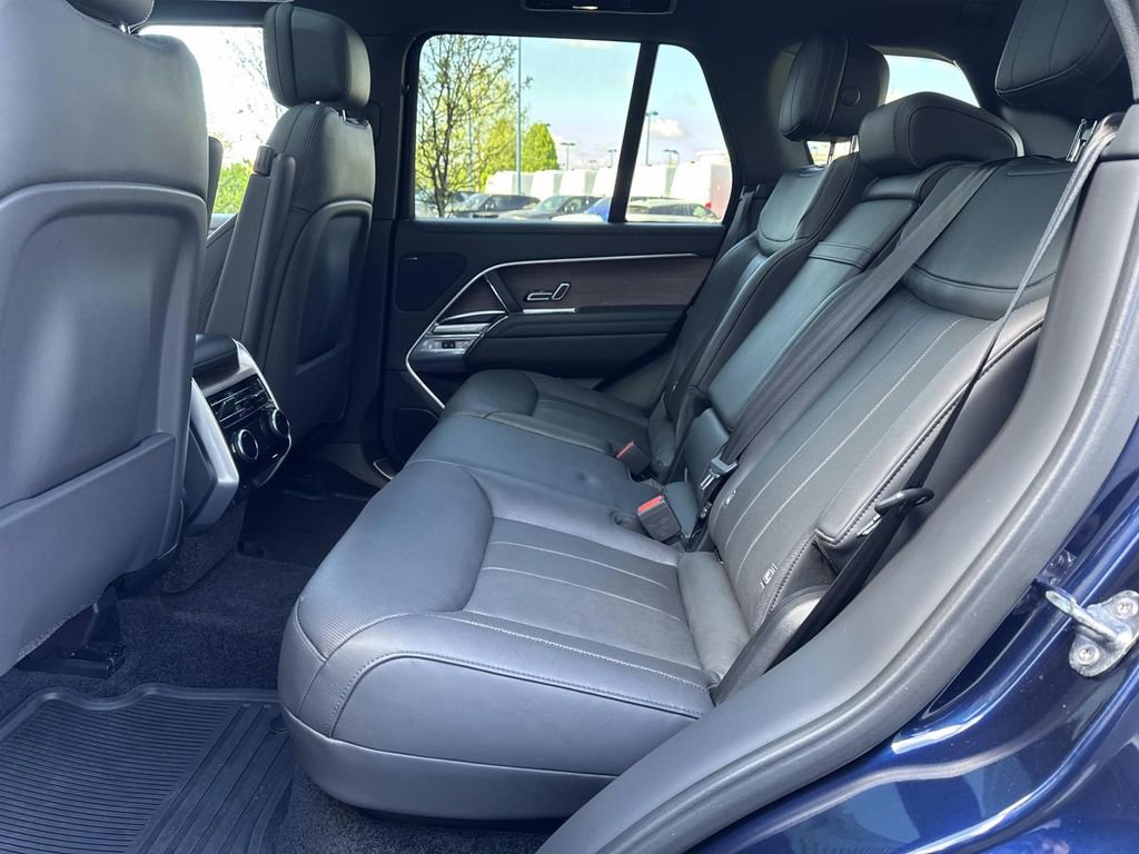 Certified 2023 Land Rover Range Rover SE AWD/4WD image 14