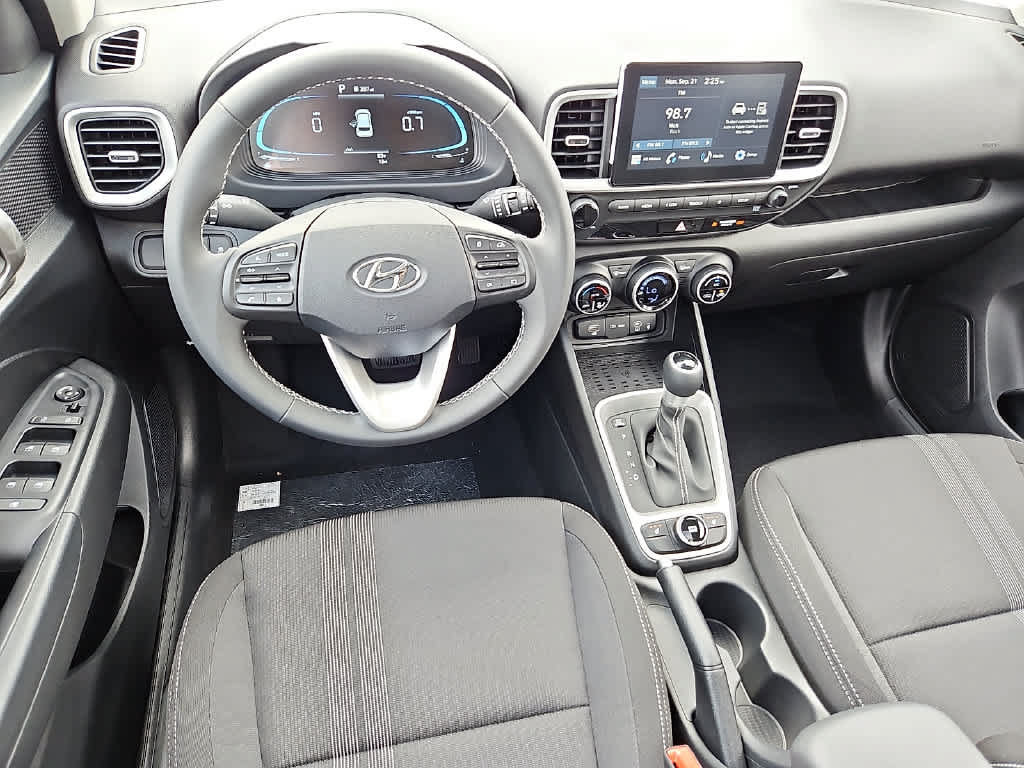 New 2026 Hyundai Venue SEL FWD image 9