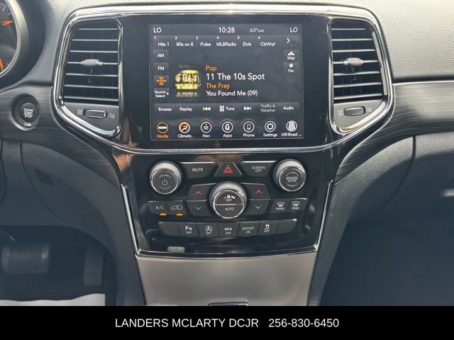 Used 2022 Jeep Grand Cherokee Laredo E AWD/4WD image 25