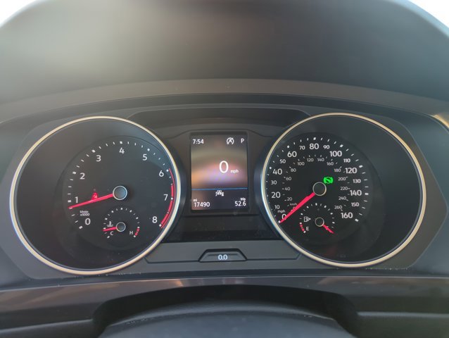 Used 2020 Volkswagen Tiguan S image 13