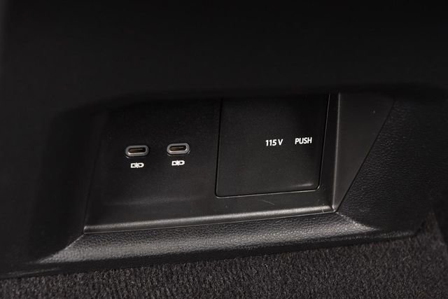 Certified 2023 Volkswagen Atlas Cross Sport SEL R-Line image 24