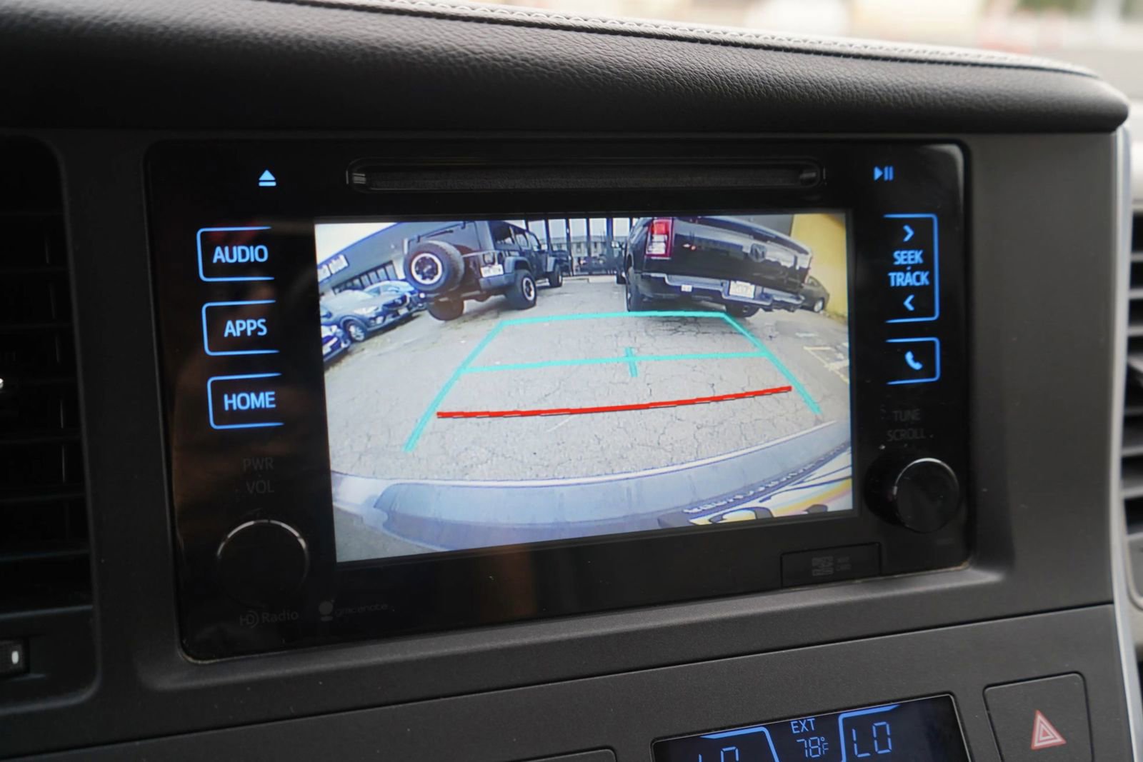 Used 2015 Toyota Sienna FWD image 24