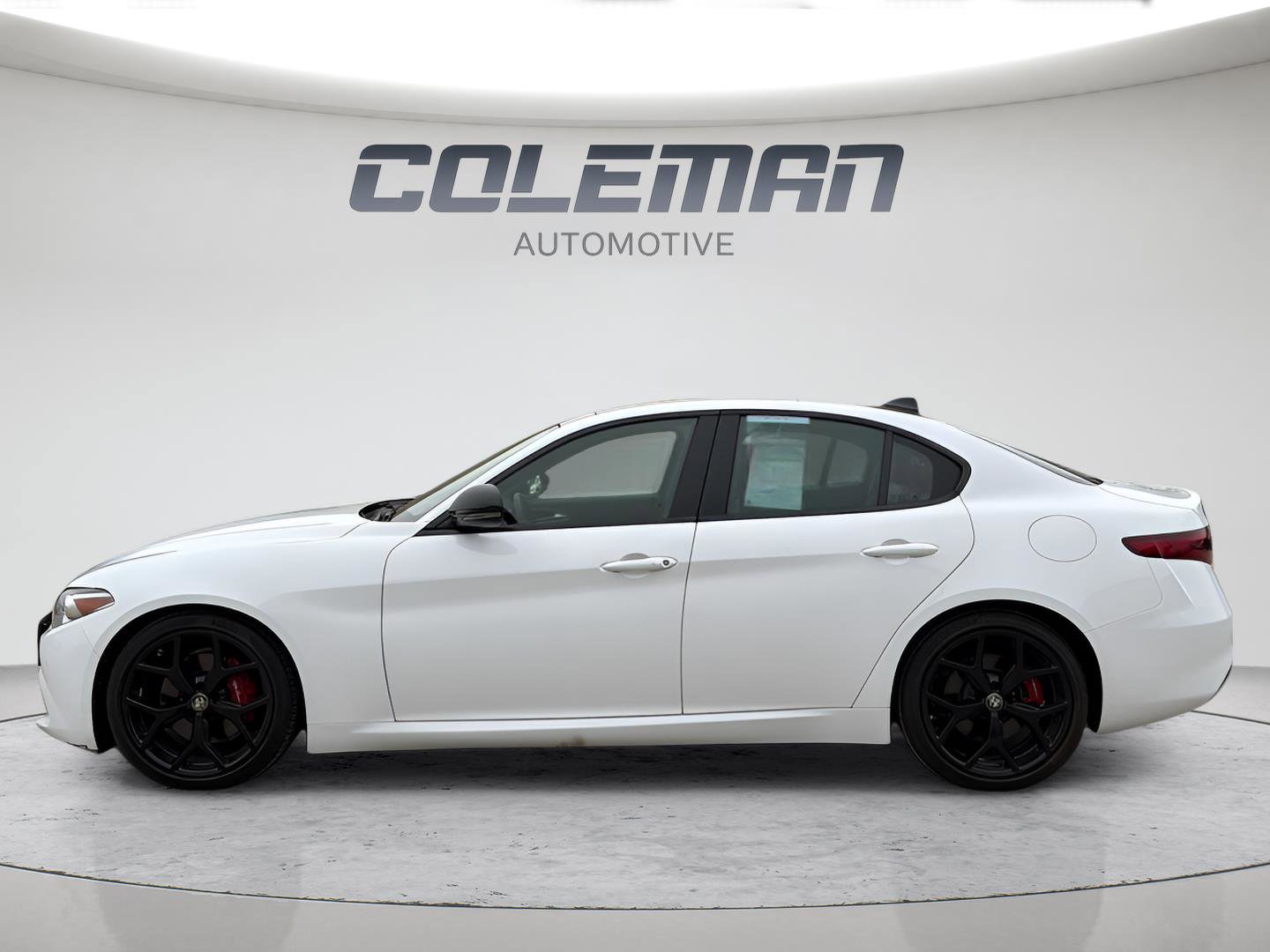 Used 2021 Alfa Romeo Giulia Ti w/ Nero Edizione image 2