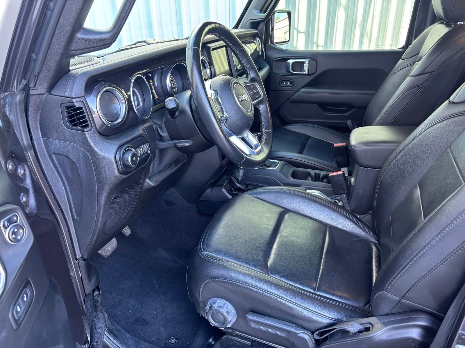 Used 2021 Jeep Wrangler Unlimited Sahara image 12