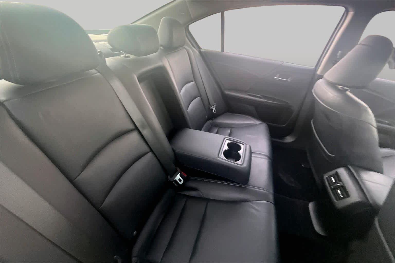 Used 2015 Honda Accord EX-L image 18