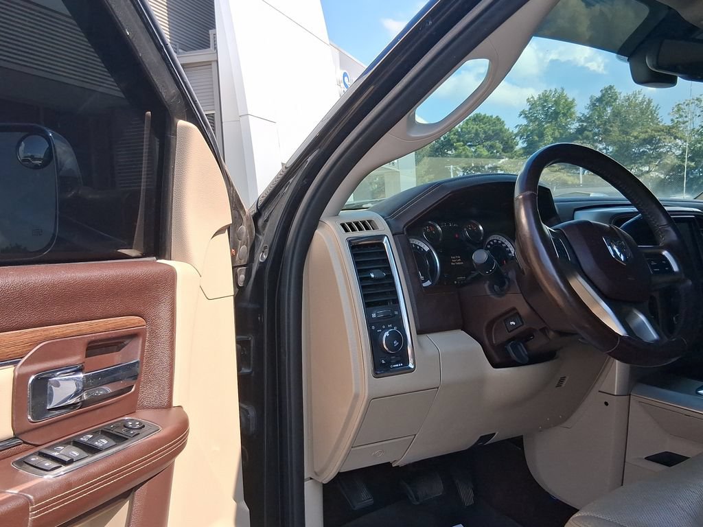 Used 2014 RAM 2500 Laramie AWD/4WD image 17