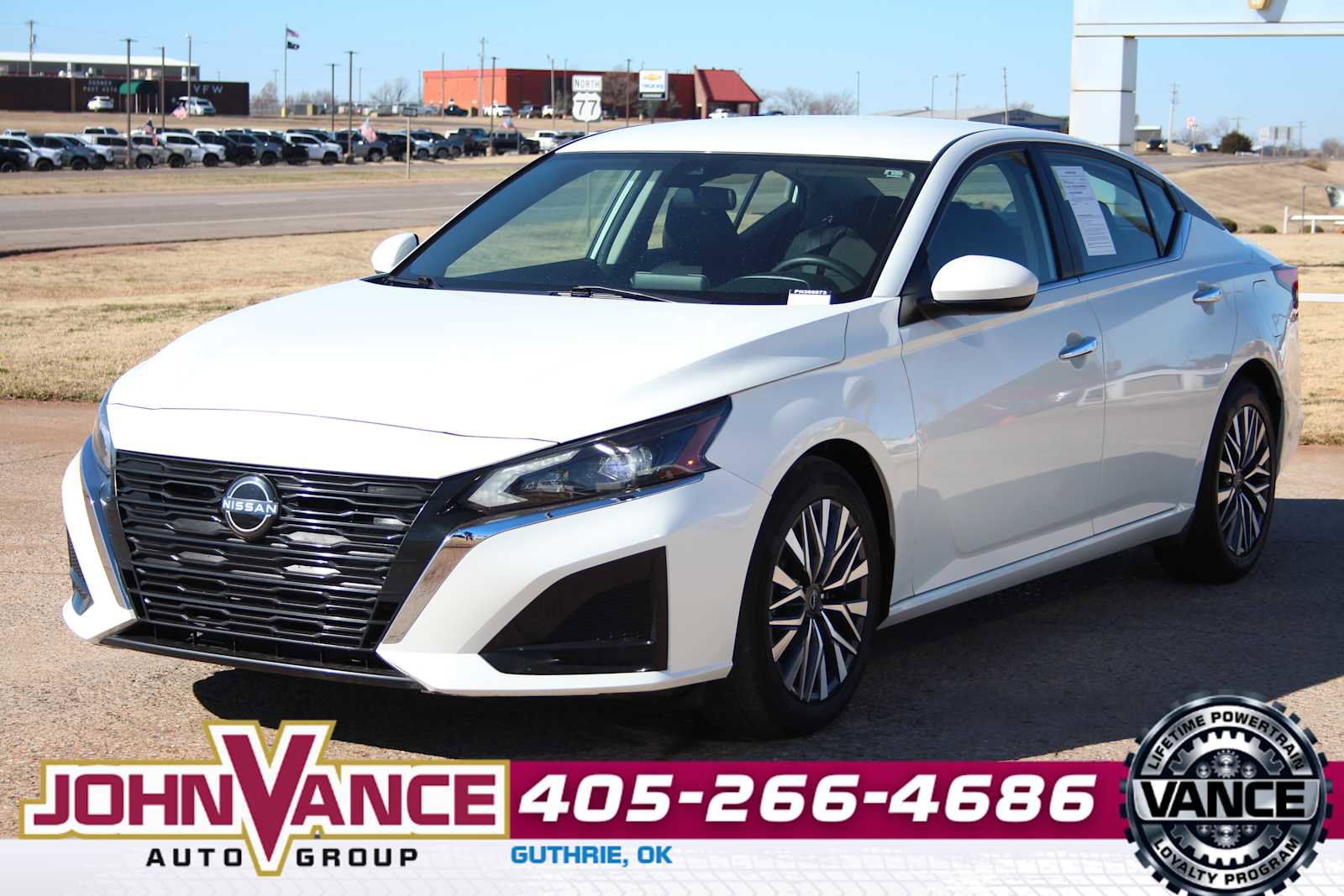 Used 2023 Nissan Altima 2.5 SV image 3