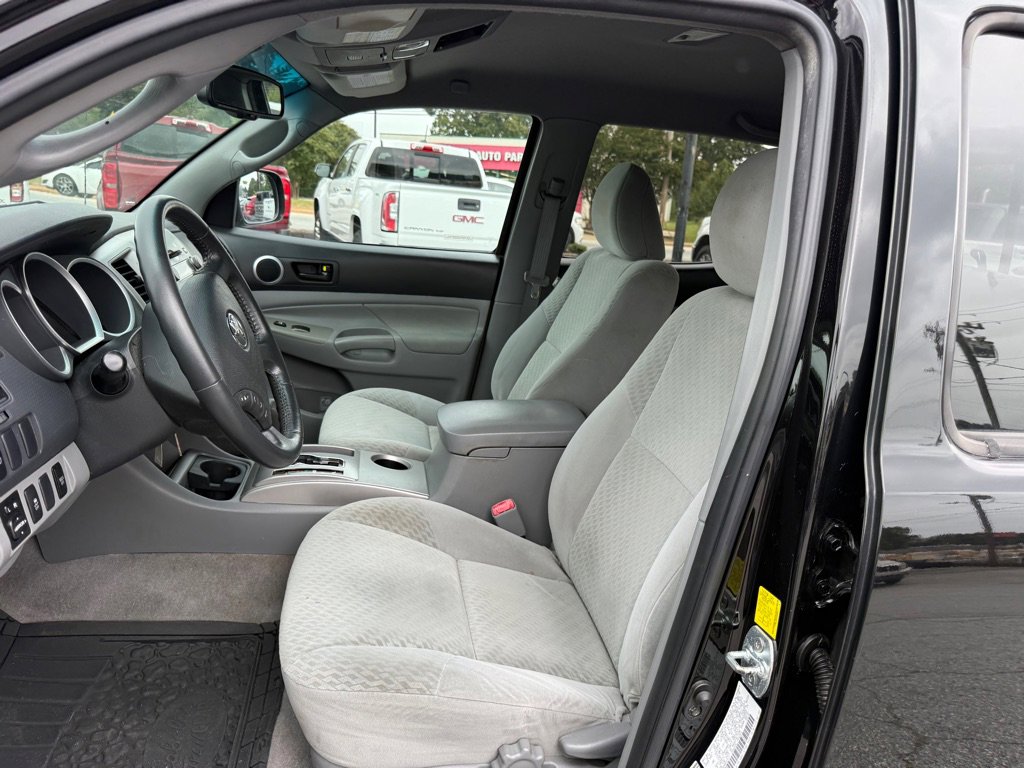 Used 2011 Toyota Tacoma 4x4 Double Cab image 9